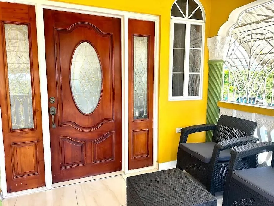 Vila Satin Dreams Jamaica Steer Town 0*,